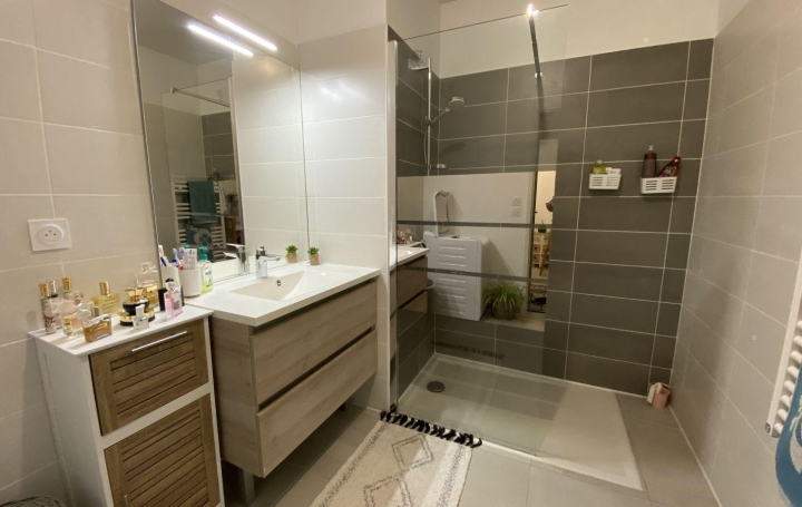 Appartement TOULON (83000) 62 m<sup>2</sup> 329 000 € 