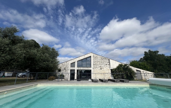 Maison / Villa ROCHEFORT (17300) 330 m<sup>2</sup> 894 400 € 