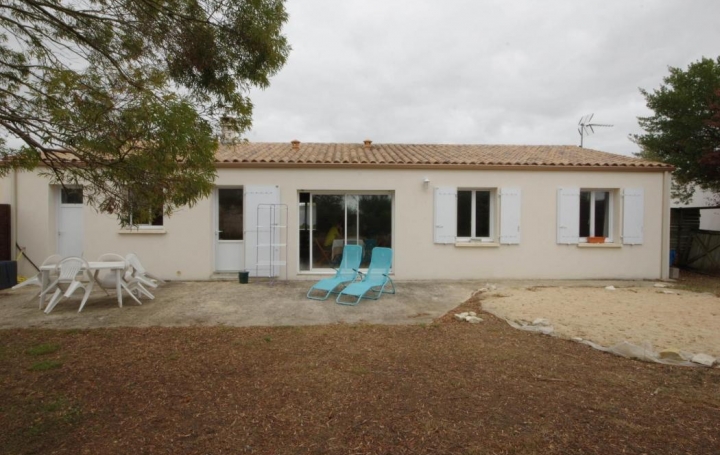 Réseau Immo-diffusion : Maison de village  SAINT-OUEN-D'AUNIS  87 m2 204 000 € 