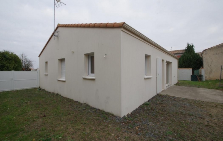 Réseau Immo-diffusion : Maison  COURCON  110 m2 228 000 € 