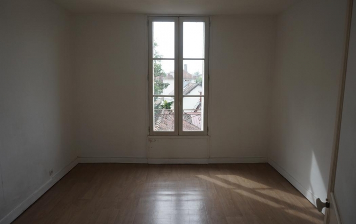 Réseau Immo-diffusion : Appartement P2  JOIGNY  63 m2 400 € 