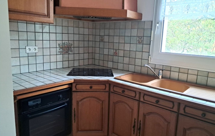 2 Pièces SENS (89100)  43 m2 480 € 