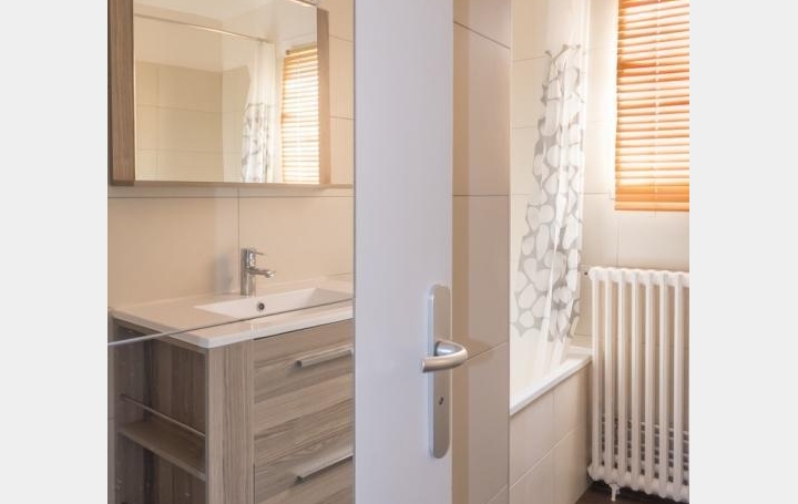 2 Pièces SENS (89100)  50 m2 645 € 