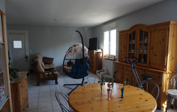 4 Pièces SENS (89100)  97 m2 780 € 