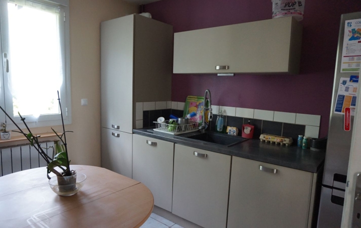 4 Pièces SENS (89100)  97 m2 780 € 