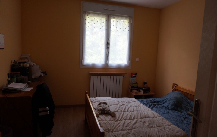4 Pièces SENS (89100)  97 m2 780 € 
