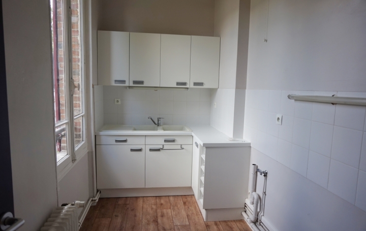 3 Pièces SENS (89100)  75 m2 790 € 