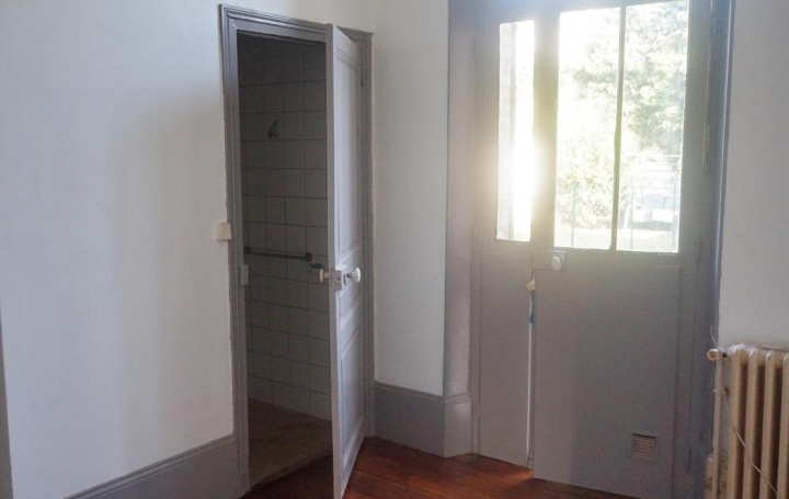 2 Pièces SENS (89100)  36 m2 546 € 