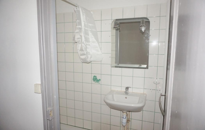 2 Pièces SENS (89100)  36 m2 546 € 