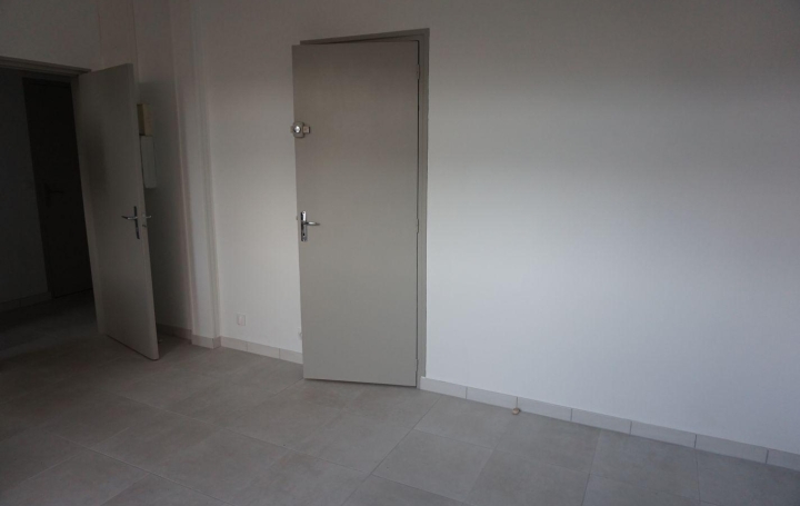 2 Pièces SENS (89100)  37 m2 550 € 