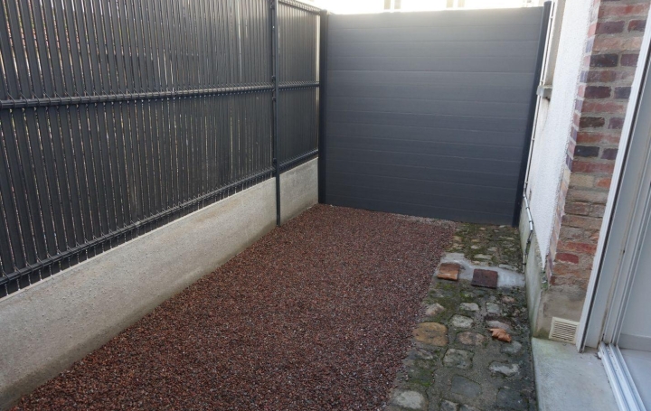 2 Pièces SENS (89100)  37 m2 550 € 