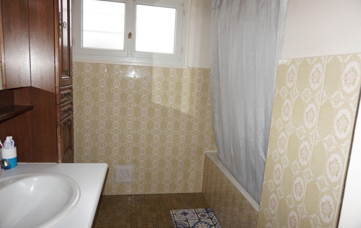 Maison MAILLOT (89100)  119 m2 1 250 € 