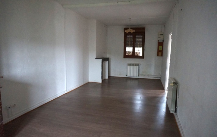 Maison PARON (89100)  57 m2 490 € 