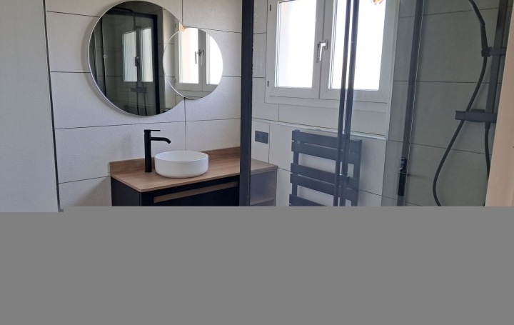 3 Pièces SENS (89100)  71 m2 670 € 