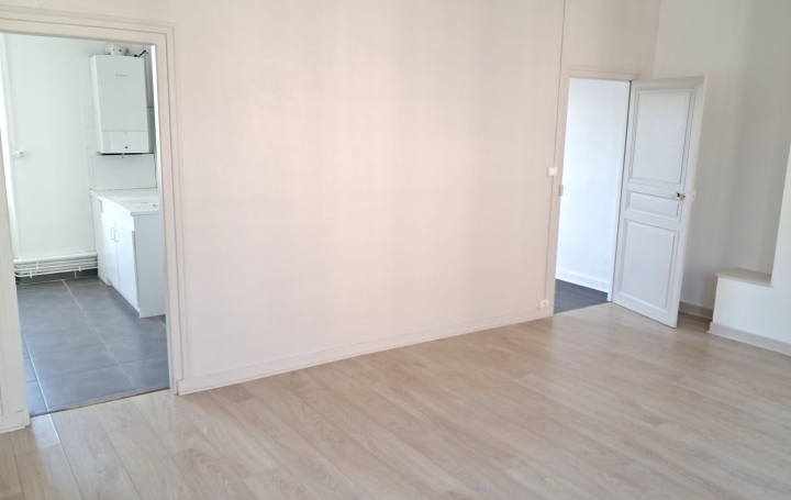 2 Pièces SENS (89100)  42 m2 560 € 