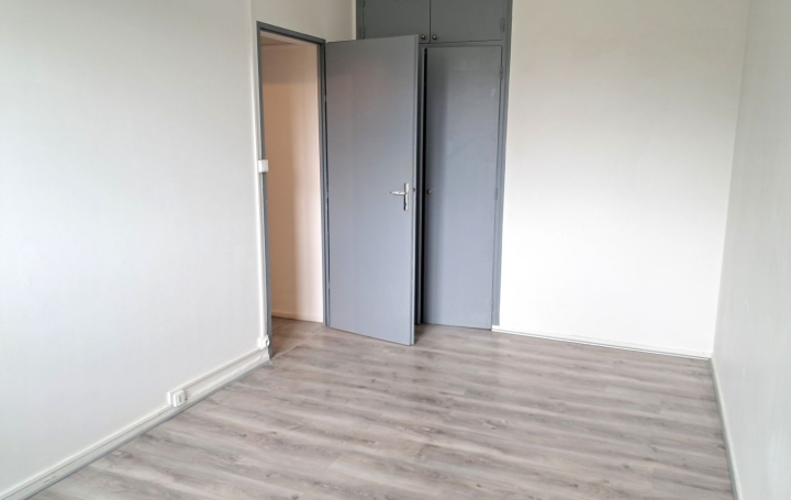 2 Pièces SENS (89100)  46 m2 470 € 