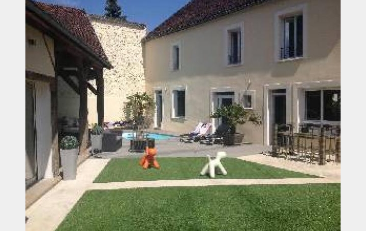 Réseau Immo-diffusion : Maison  CEZY  240 m2 360 000 € 