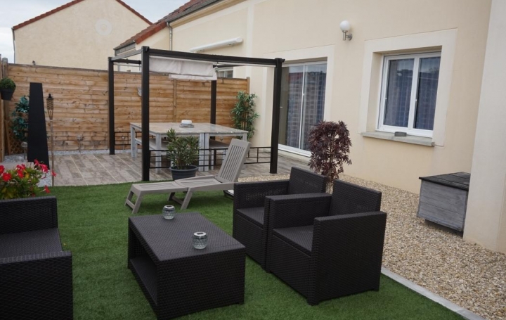 Réseau Immo-diffusion : Maison  CHAMVRES  162 m2 160 000 € 