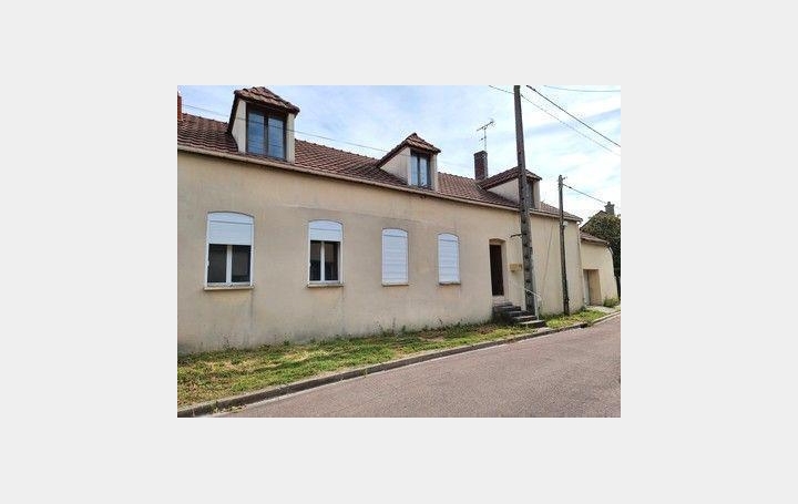 Maison de village ROMILLY-SUR-SEINE (10100)  215 m2 164 000 € 