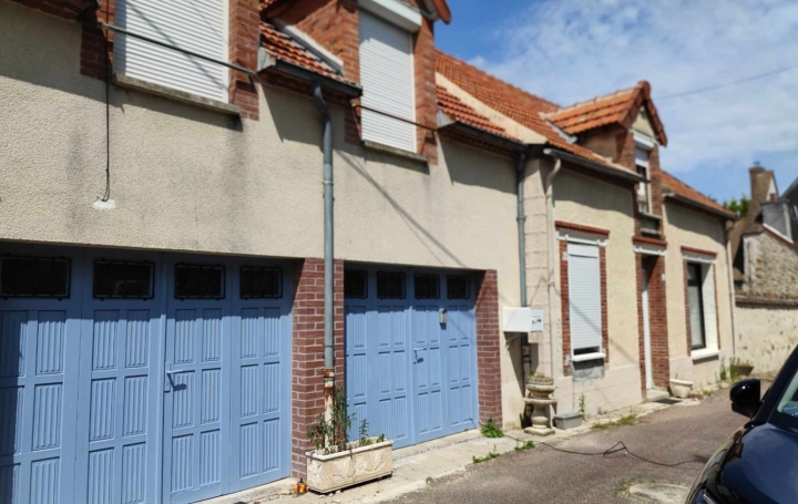 Réseau Immo-diffusion : Maison de village  PONT-SUR-SEINE  155 m2 169 000 € 