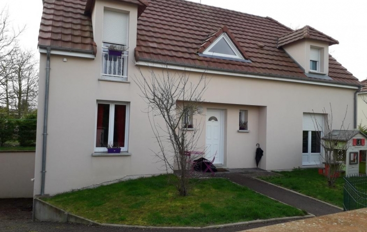 Réseau Immo-diffusion : Maison  SAINT-PARRES-AUX-TERTRES  130 m2 990 € 