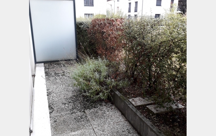 2 Pièces TROYES (10000)  42 m2 595 € 