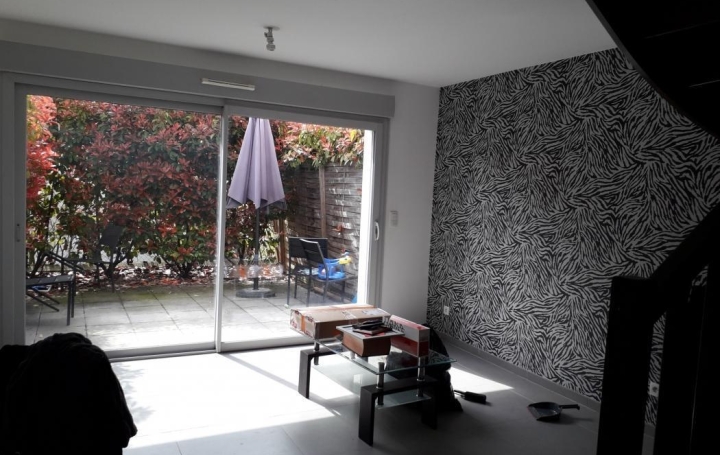 Réseau Immo-diffusion : Maison de ville  BREVIANDES  65 m2 665 € 