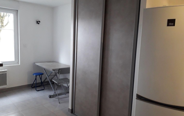 Studio TROYES (10000)  24 m2 462 € 