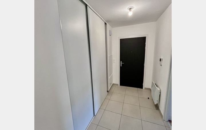 4 Pièces FAGNIERES (51510)  84 m2 852 € 