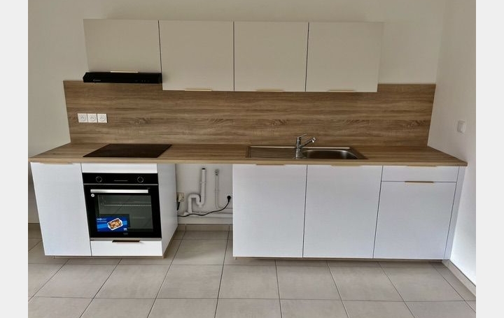 4 Pièces FAGNIERES (51510)  84 m2 852 € 