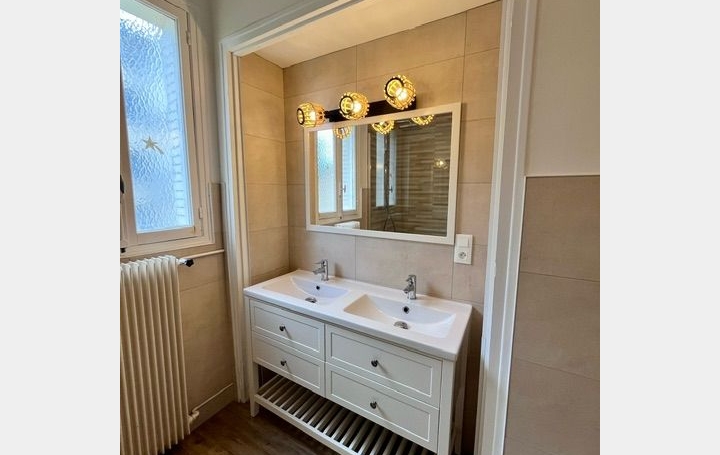 3 Pièces TROYES (10000)  86 m2 820 € 