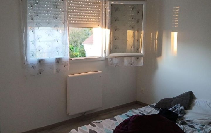 Maison SAINT-LYE (10180)  80 m2 980 € 