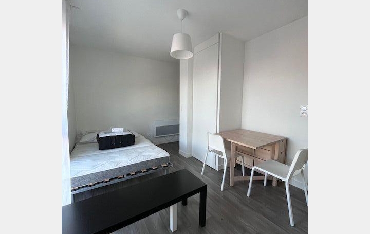 Studio TROYES (10000)  22 m2 410 € 