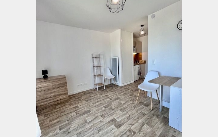 Studio TROYES (10000)  23 m2 450 € 