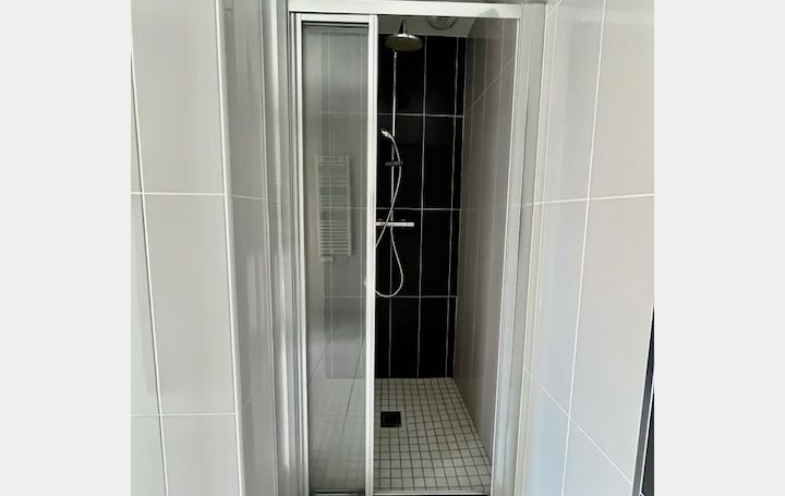2 Pièces TROYES (10000)  42 m2 494 € 