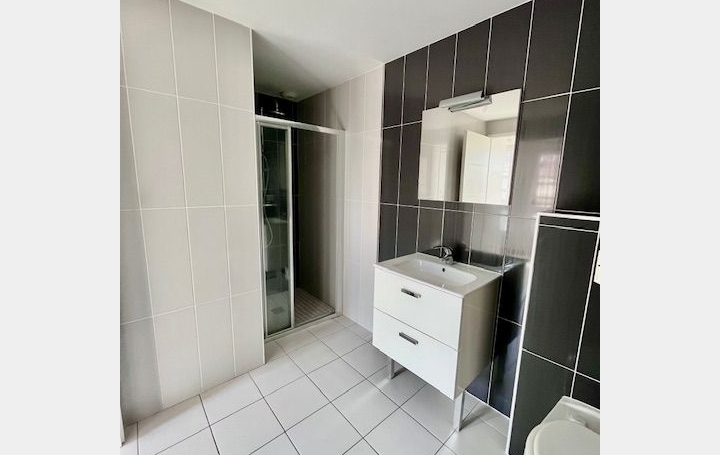 2 Pièces TROYES (10000)  42 m2 494 € 