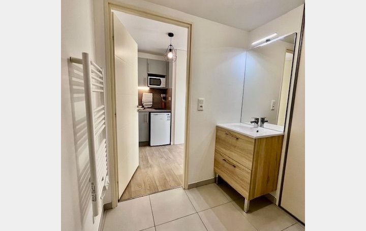 Studio TROYES (10000)  23 m2 450 € 