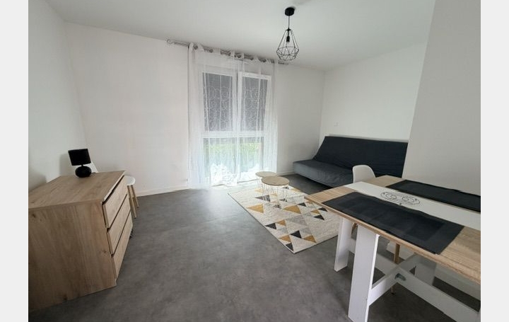 Studio TROYES (10000)  23 m2 450 € 