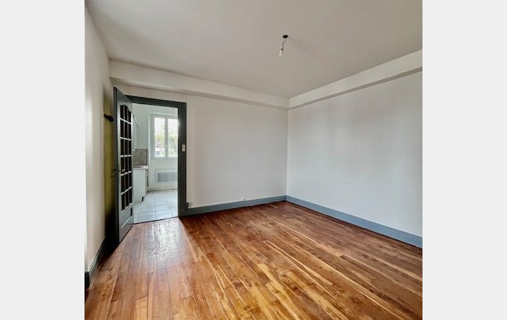 2 Pièces TROYES (10000)  45 m2 445 € 