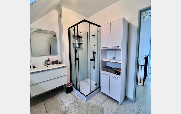 4 Pièces TROYES (10000)  92 m2 860 € 