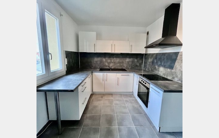 Appartement TROYES (10000) 92 m<sup>2</sup> 860 € 