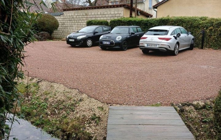 Local commercial TROYES (10000)  120 m2 1 400 € 