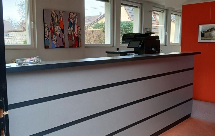 Local commercial TROYES (10000)  120 m2 1 400 € 