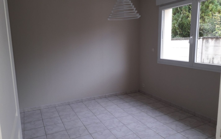 Maison TROYES (10000)  72 m2 790 € 