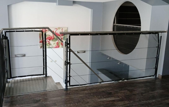 4 Pièces SAINT-JULIEN-LES-VILLAS (10800)  147 m2 950 € 