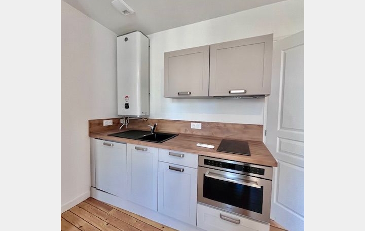 3 Pièces TROYES (10000)  62 m2 780 € 