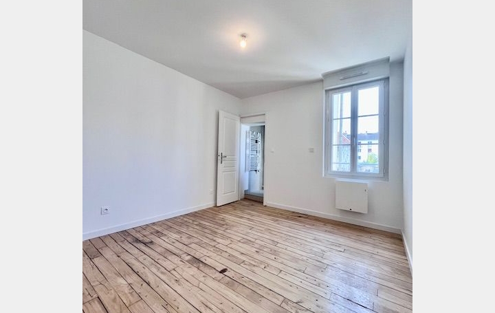3 Pièces TROYES (10000)  62 m2 780 € 