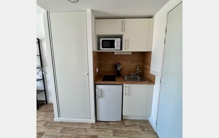 Studio TROYES (10000)  23 m2 450 € 