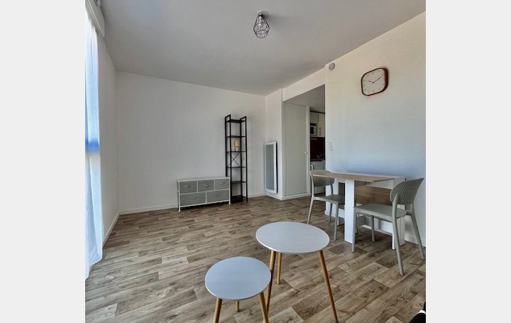 Studio TROYES (10000)  23 m2 450 € 