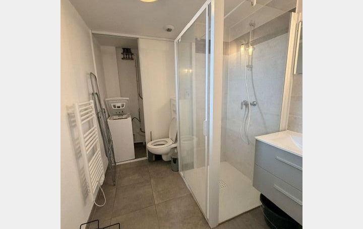 Studio TROYES (10000)  25 m2 445 € 